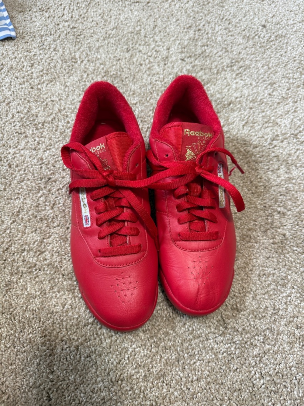 Vintage Reebok Red Low-Top Leather Sneakers